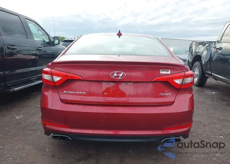2016 Hyundai Sonata Sport z USA, uszkodzony, nr VIN 5NPE34AF8GH369838